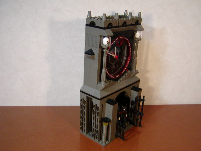 scaryclock06.jpg