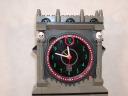 scaryclock02.jpg