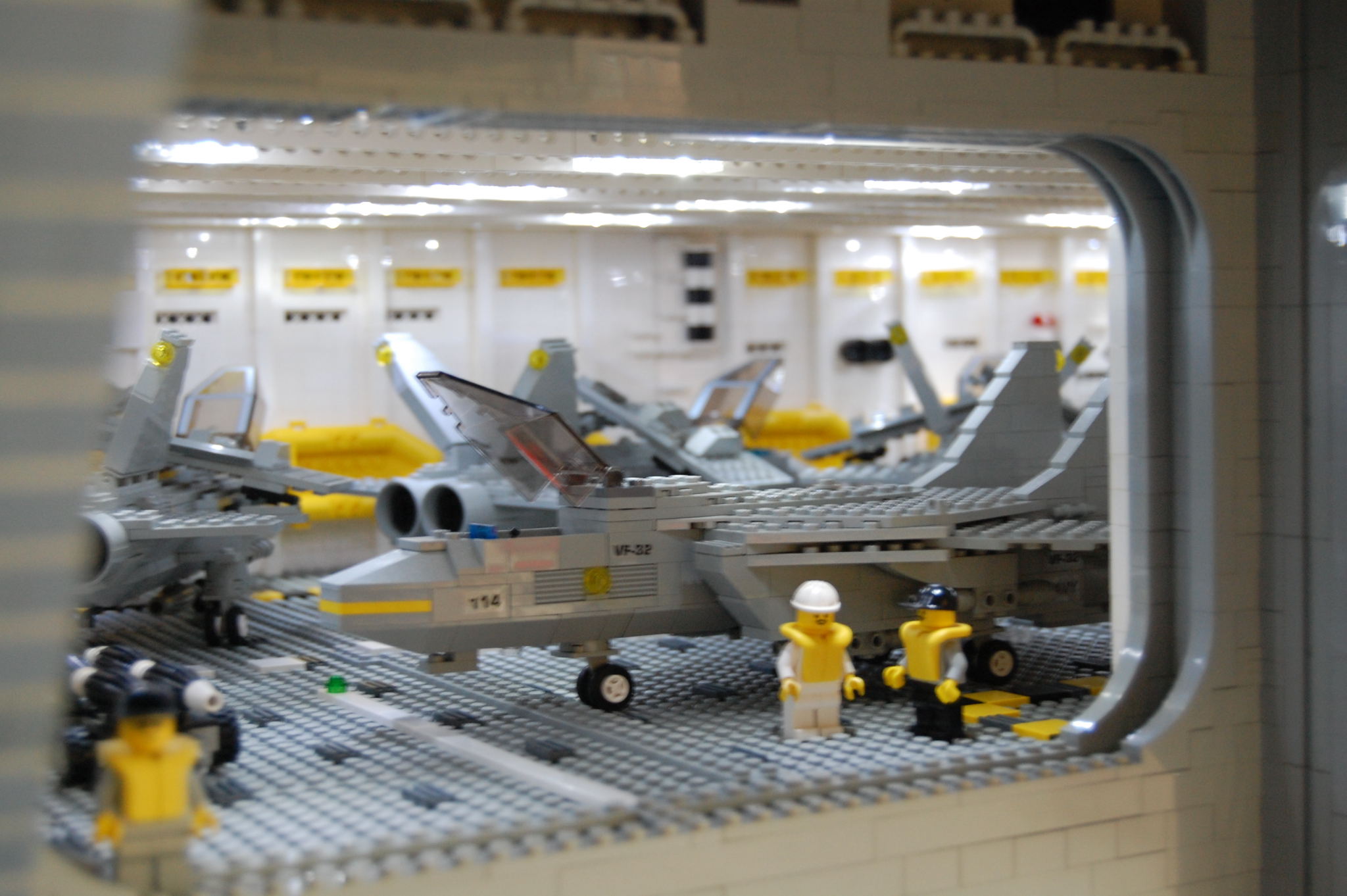 aircraftcarrier_c.jpg