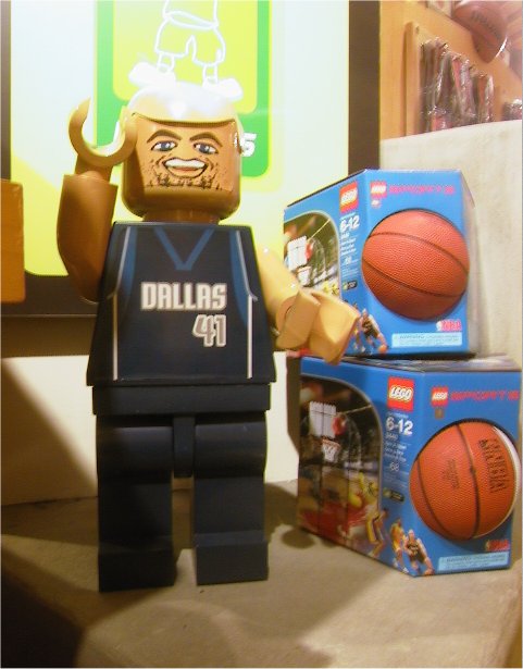 nba_store_nowitzki.jpg