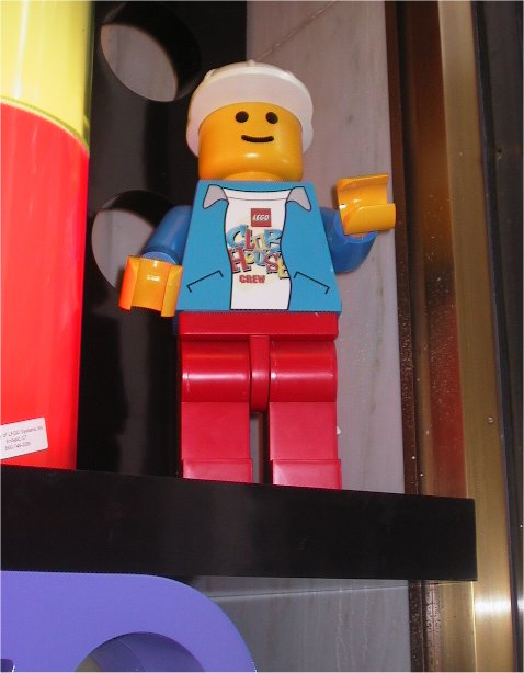 o_fao_schwarz_figure1.jpg