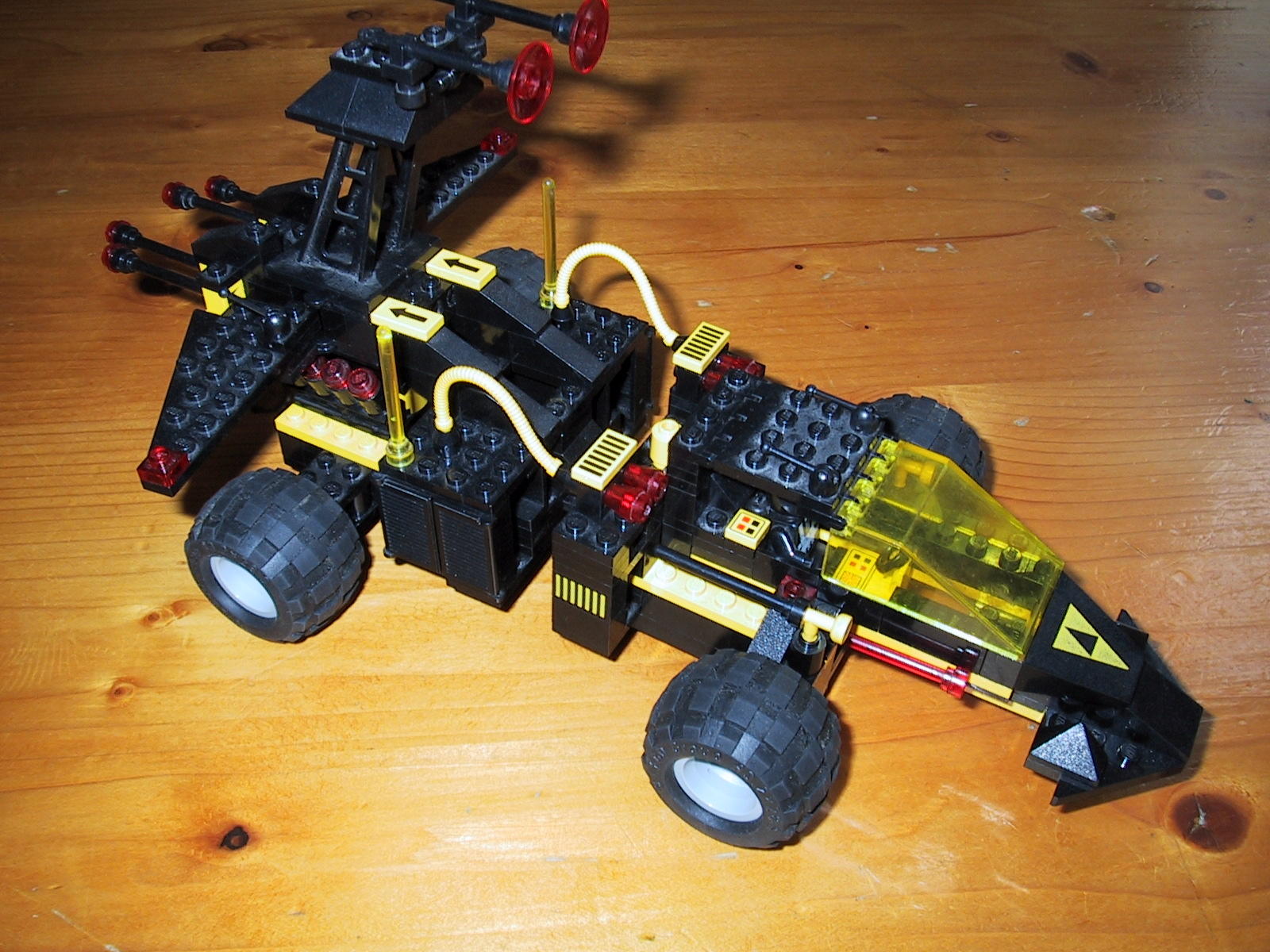 blaktron-01.jpg