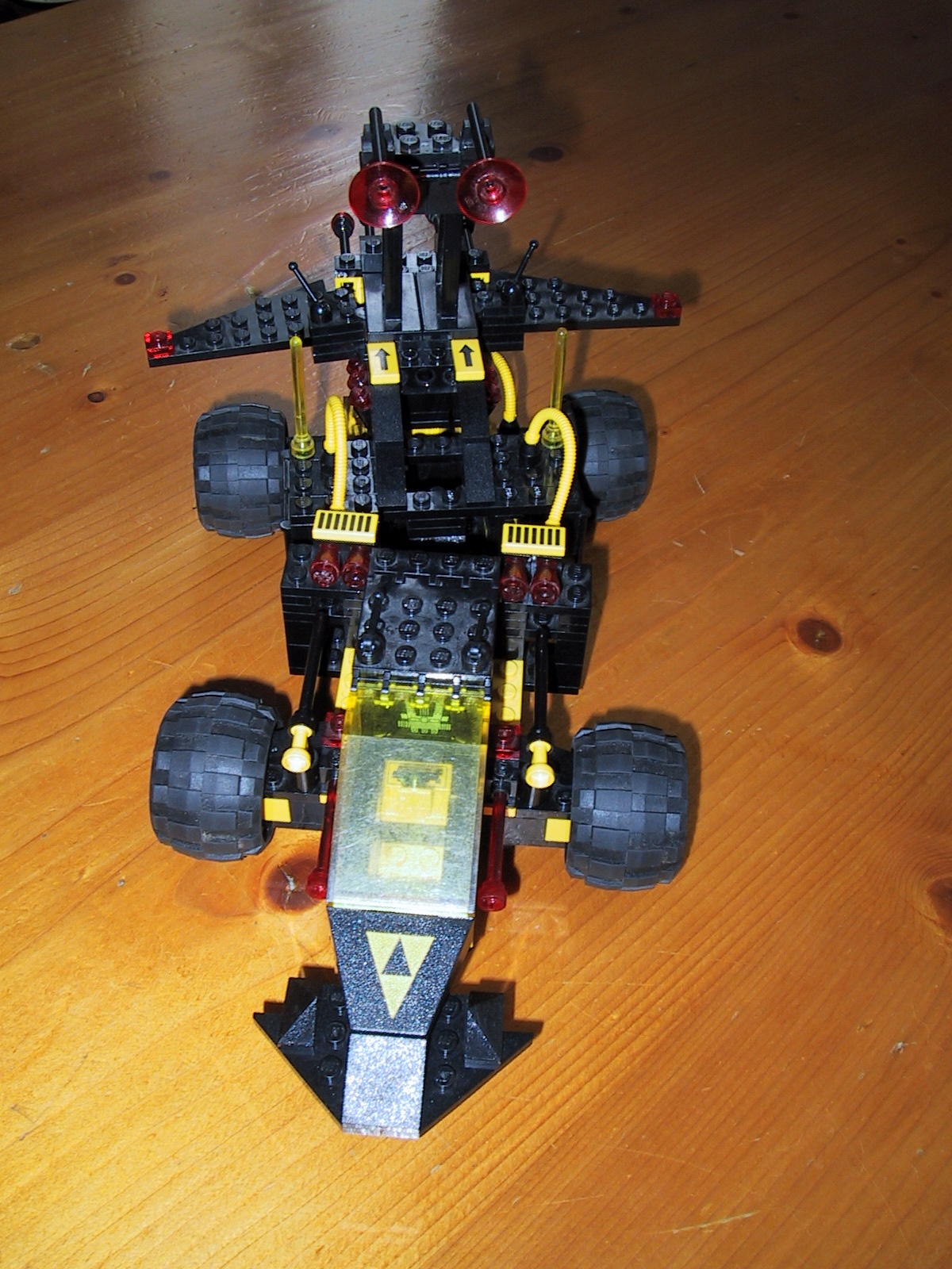 blaktron-02.jpg