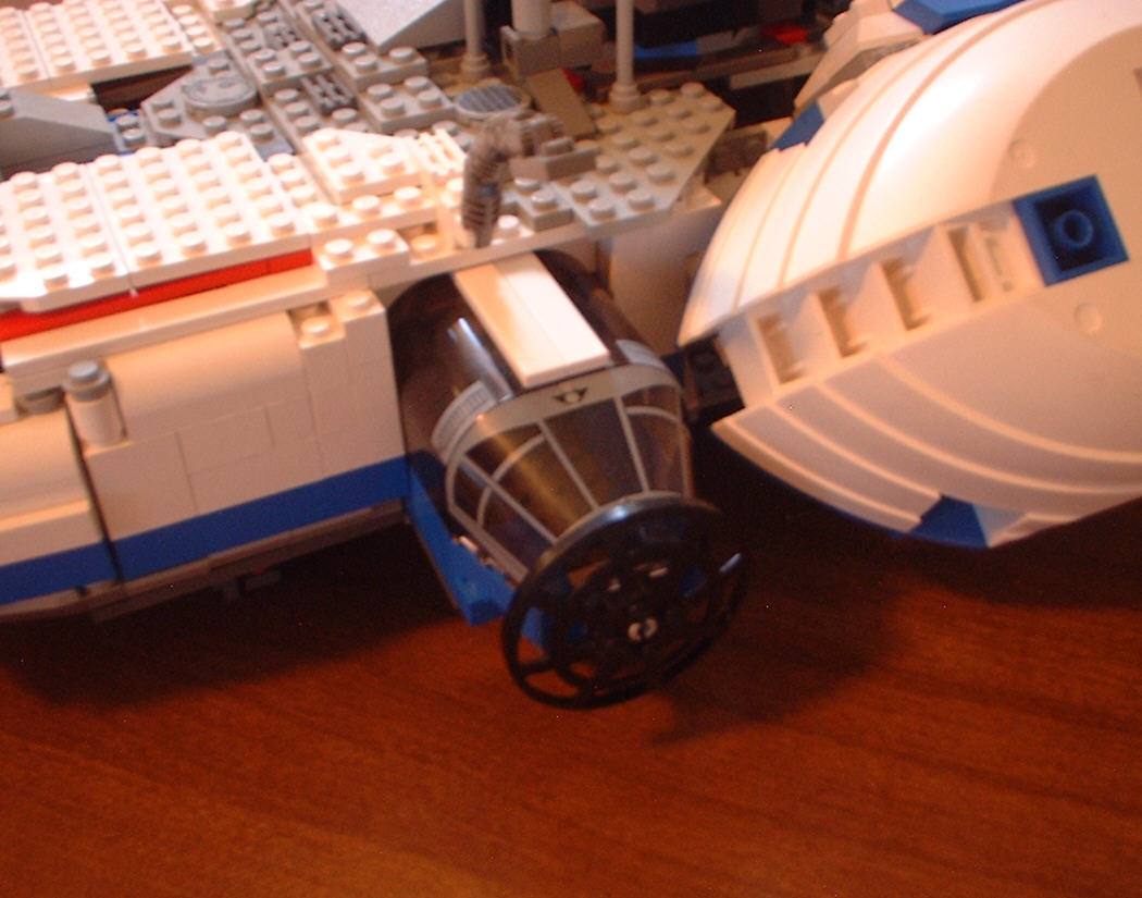 08_escapepod.jpg