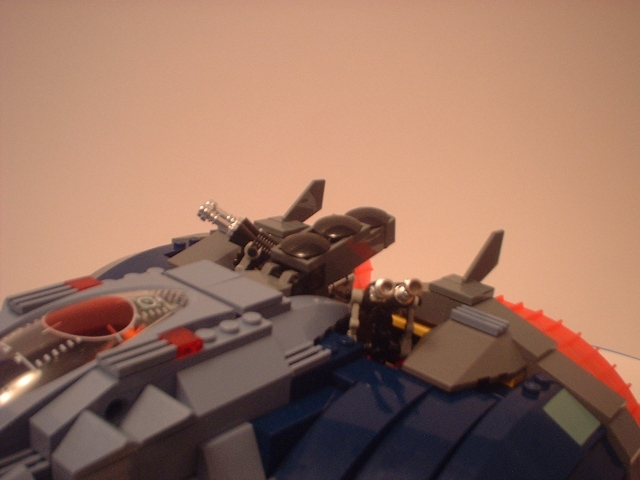 b05_dorsal_weaponry.jpg