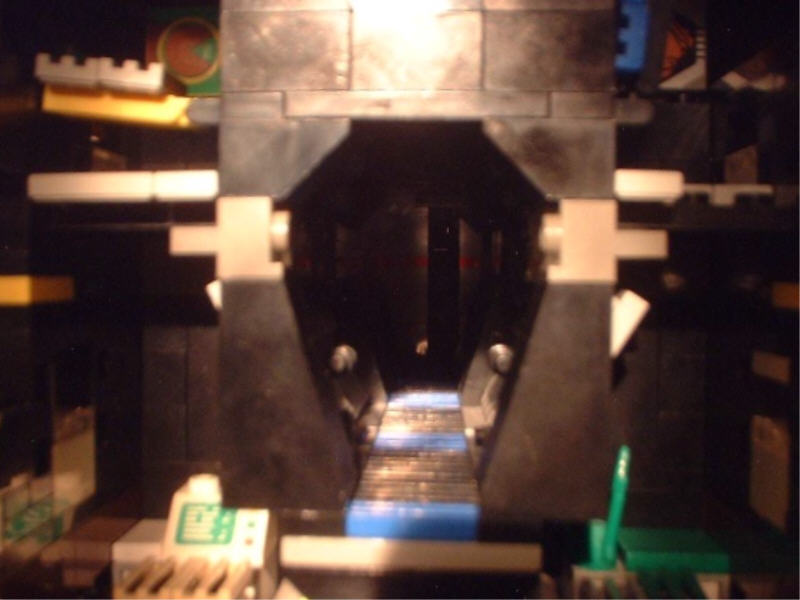 07_dingycorridors.jpg