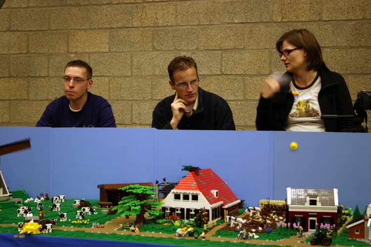 091010_11_layout_mcbricker_01.jpg