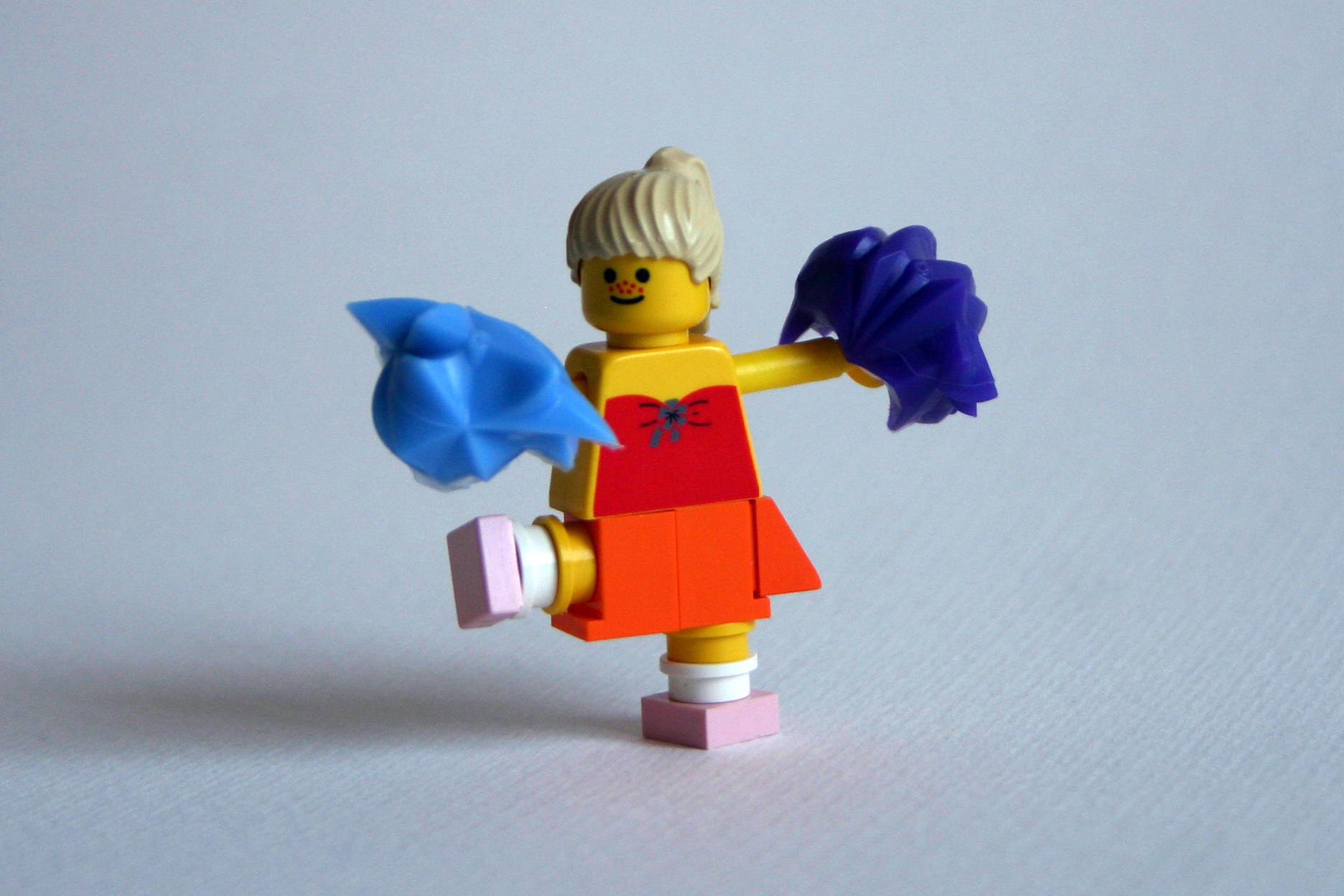 071011_pj_bosman_cheerleader_02.jpg