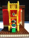 050918_throne_02.jpg