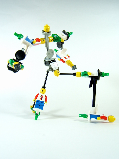 soccer_minifig_mecha_frame_2.jpg