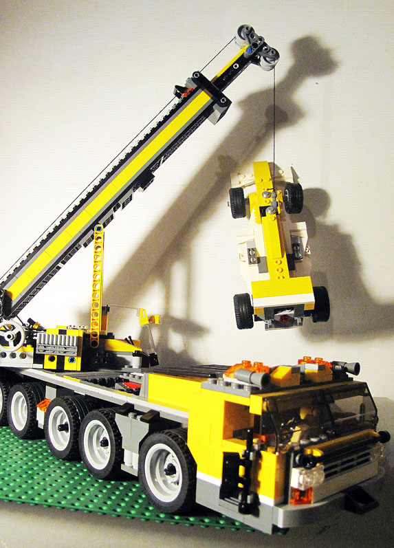 f1-crane.jpg
