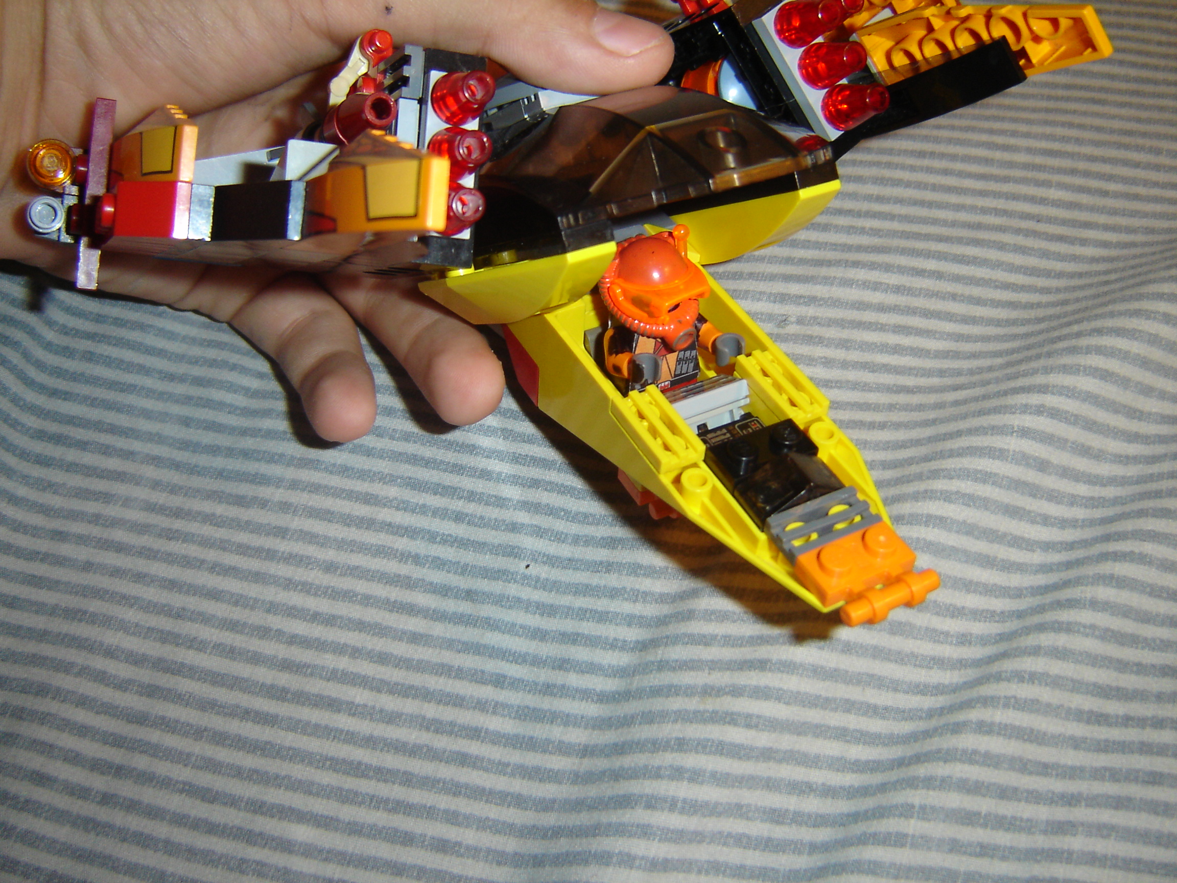 orangeskys_lego_014.jpg