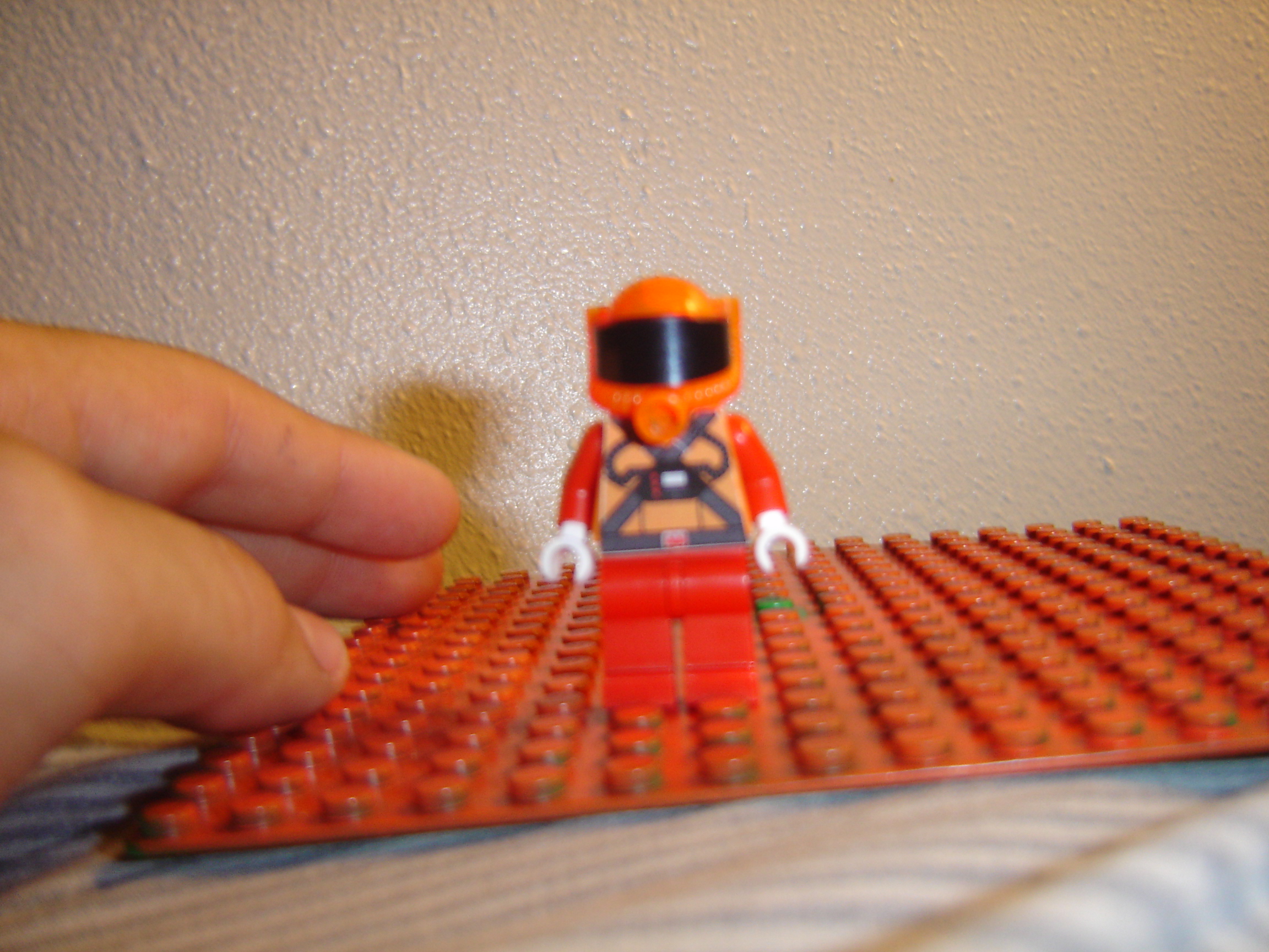 orangeskys_lego2_007.jpg