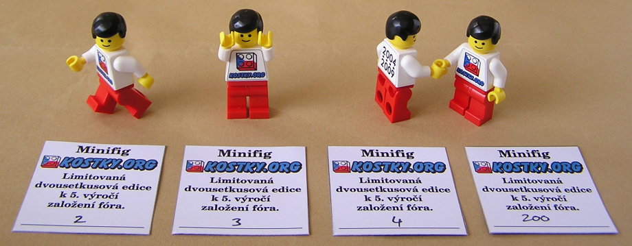 kostky_minifigs.jpg