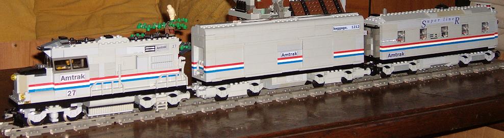 moc-wagon-amtrak-baggage-extended-version-closed-doors.jpg