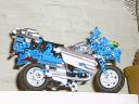 technic-race-motor-blauw002.jpg