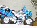 technic-race-motor-blauw006.jpg