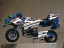 technic-race-motor-blauw016.jpg