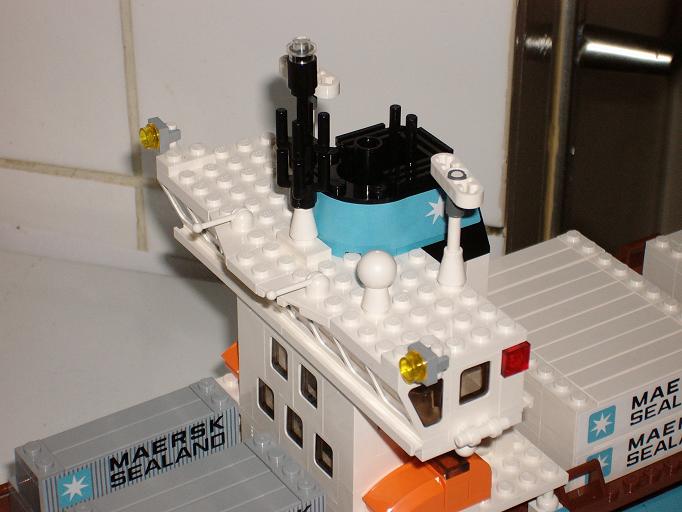 set-10152-maersk-sealand-2005-edition-009.jpg