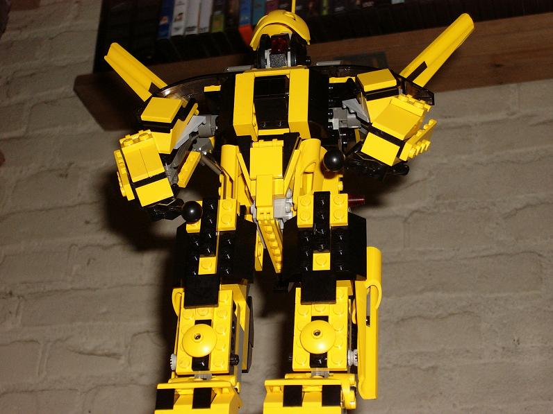 moc-mechbot-001-.jpg