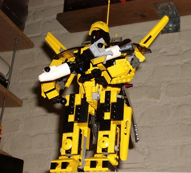 moc-mechbot-001z1.jpg