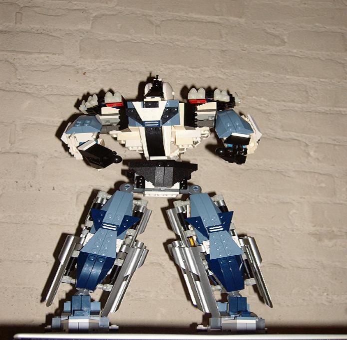 moc-mechbot-003-.jpg
