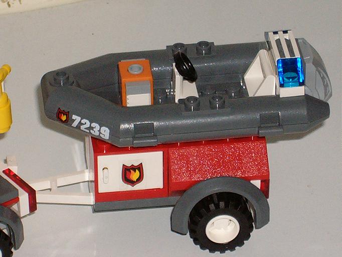 set-7239-fire-truck-002.jpg