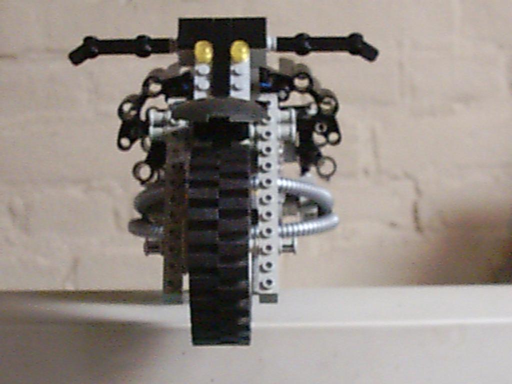 technic-race-motor-007.jpg