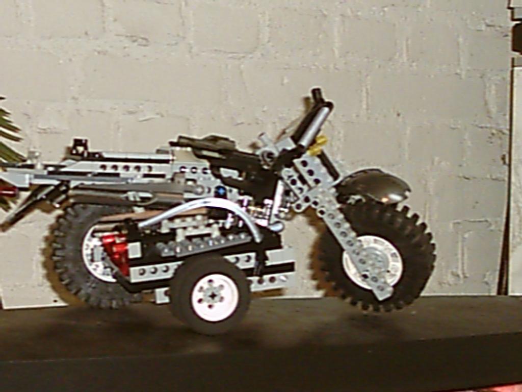technic-race-motor-met-zij-span016.jpg
