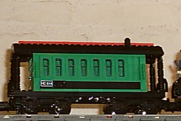 my-own-train-set-set-10015-000.jpg
