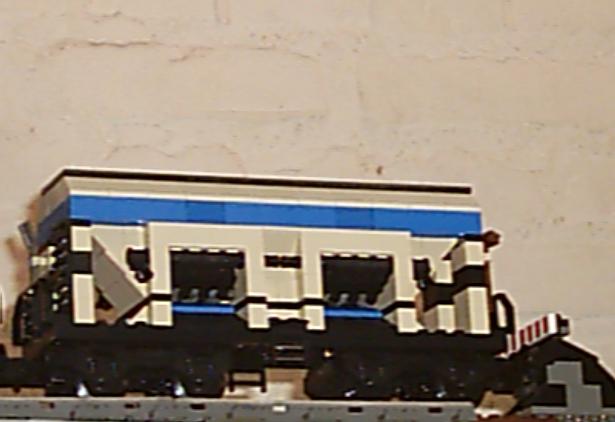 my-own-train-set-set-10017-000.jpg