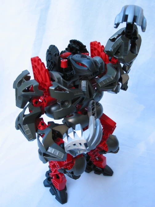 makuta_8_pose.jpg