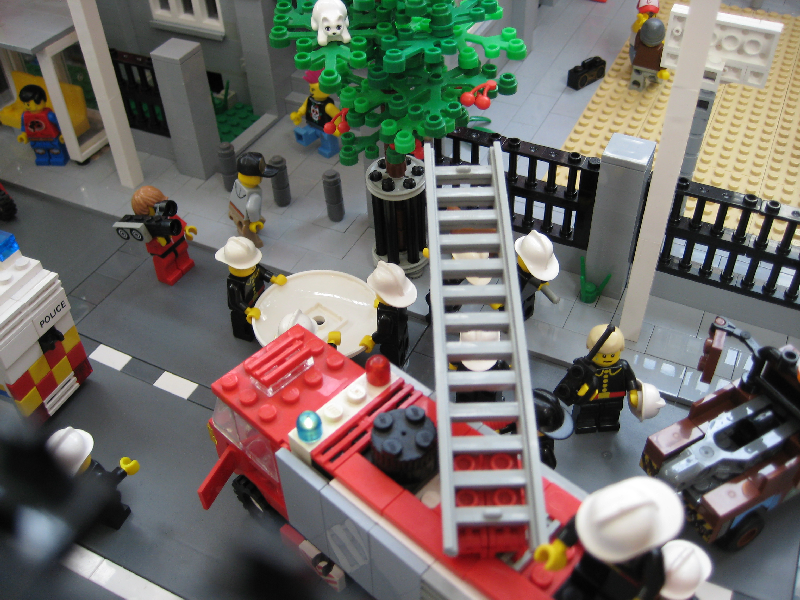 lego-dublin-exhibit-minifig-times-45.png