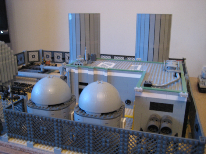 lego-nuclear-power-plant-005.png