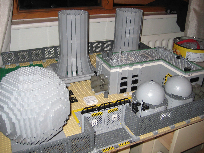 lego-nuclear-power-plant-018.png