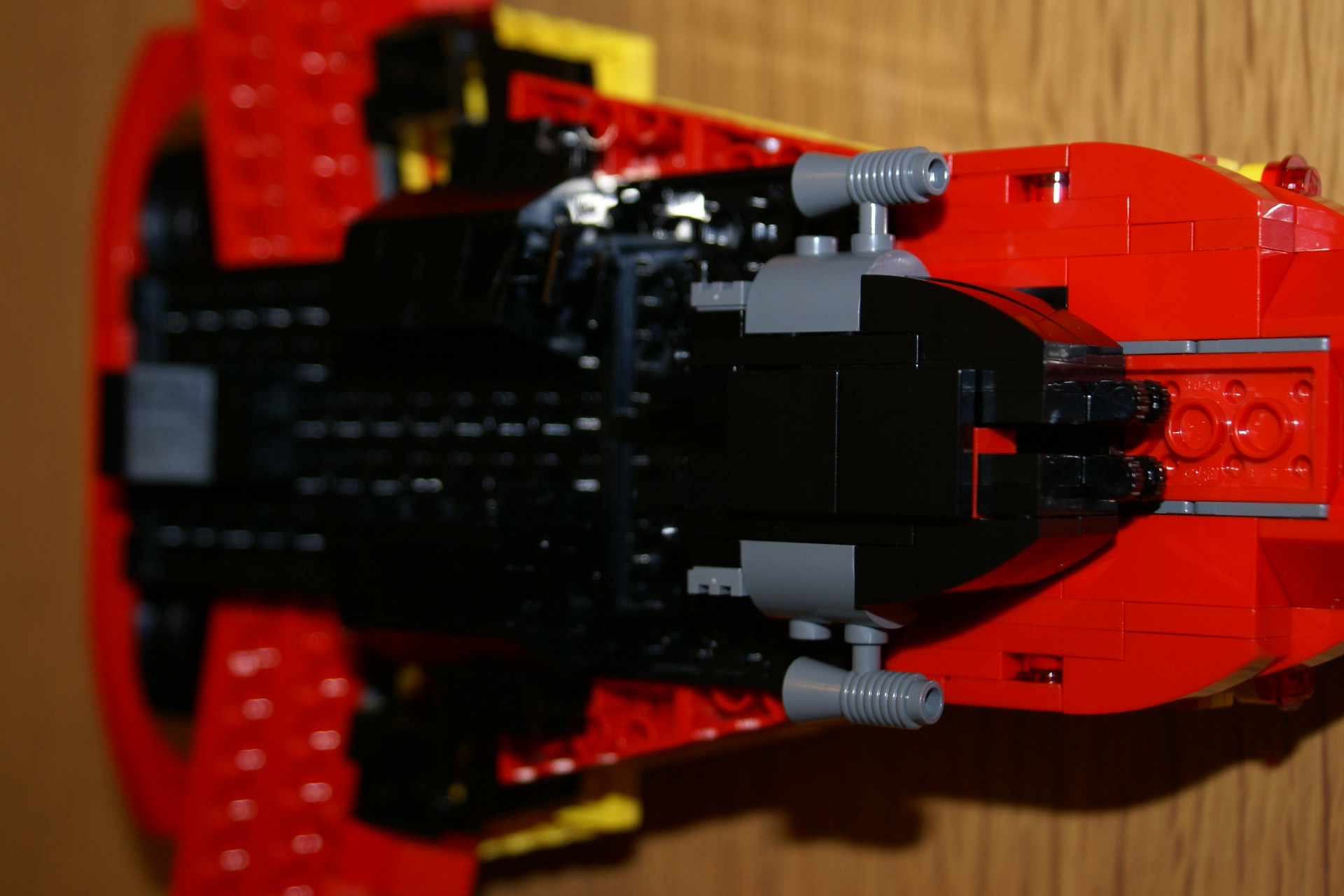 8143_moc_spaceship_24.jpg