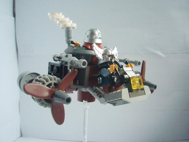 2pilot111.jpg