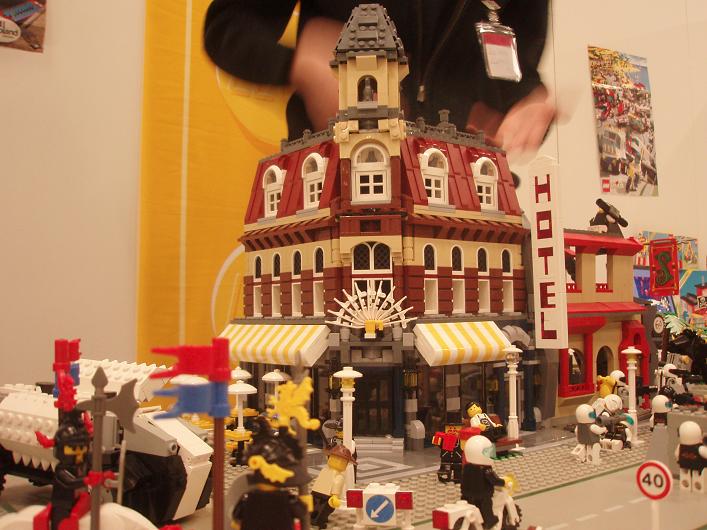 diorama.jpg