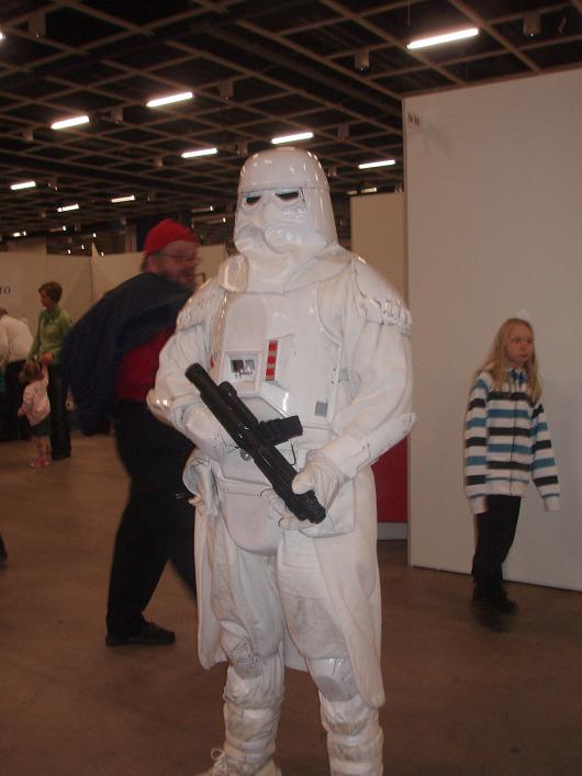 snowtrooper2.jpg