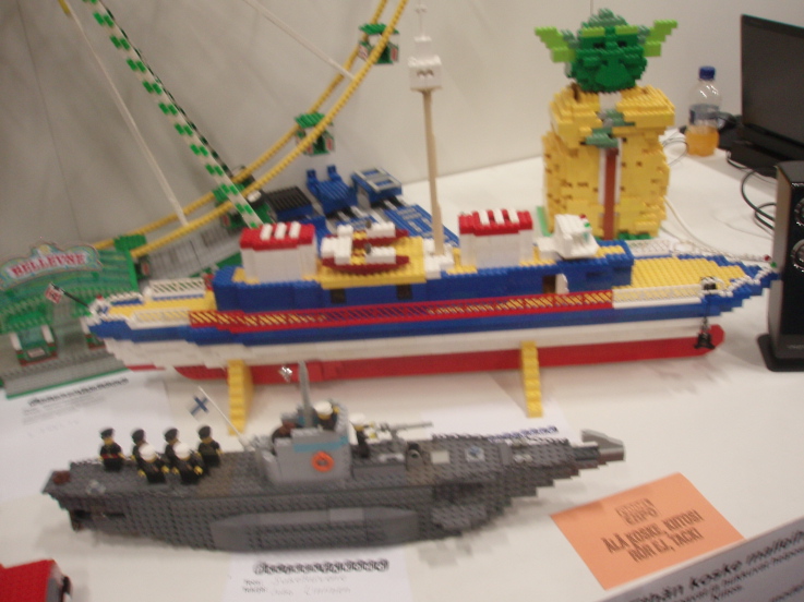 takomo-goes-boating.jpg