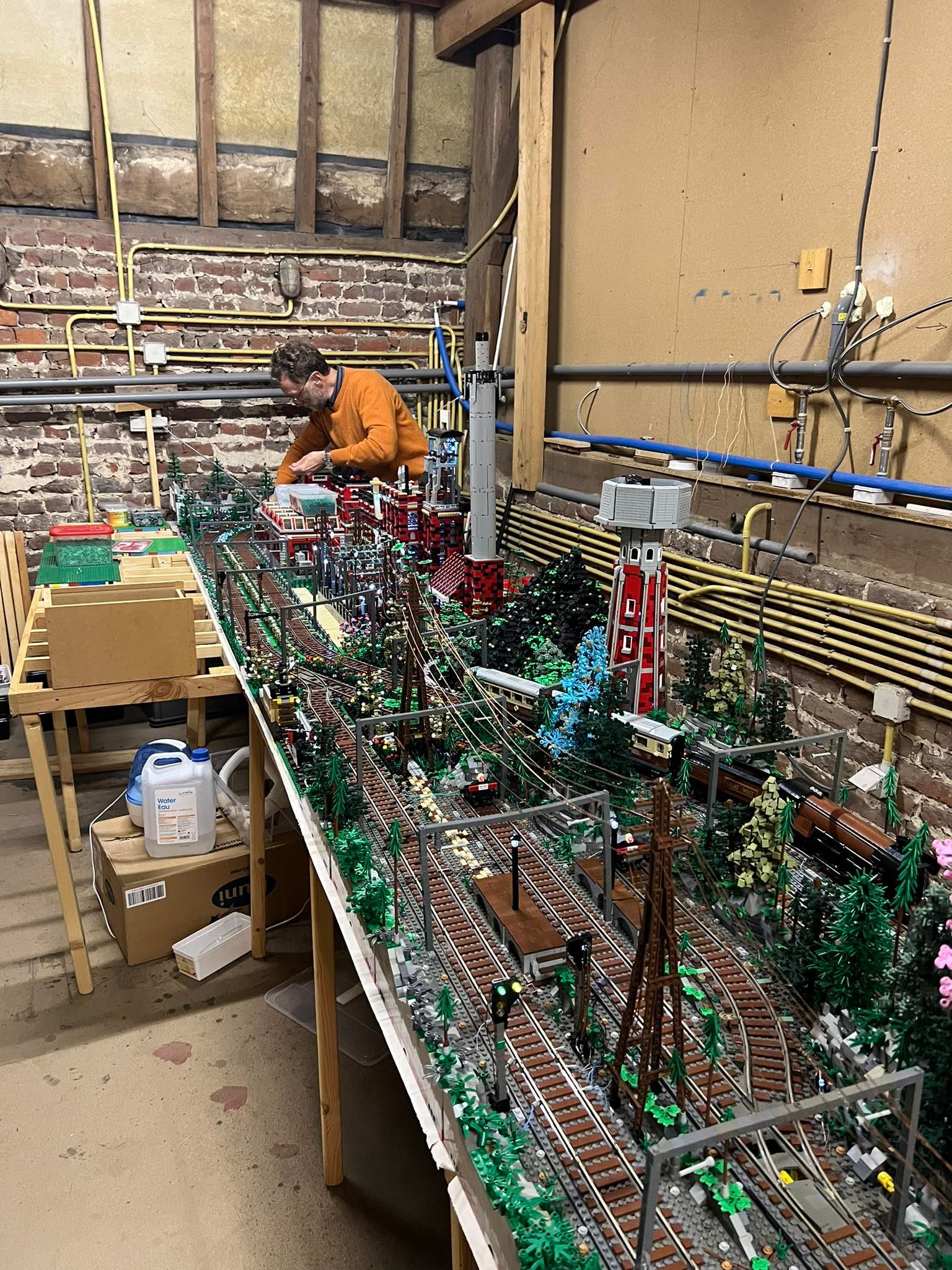 387874553_782339136979255_1986576627853516676_n.jpg