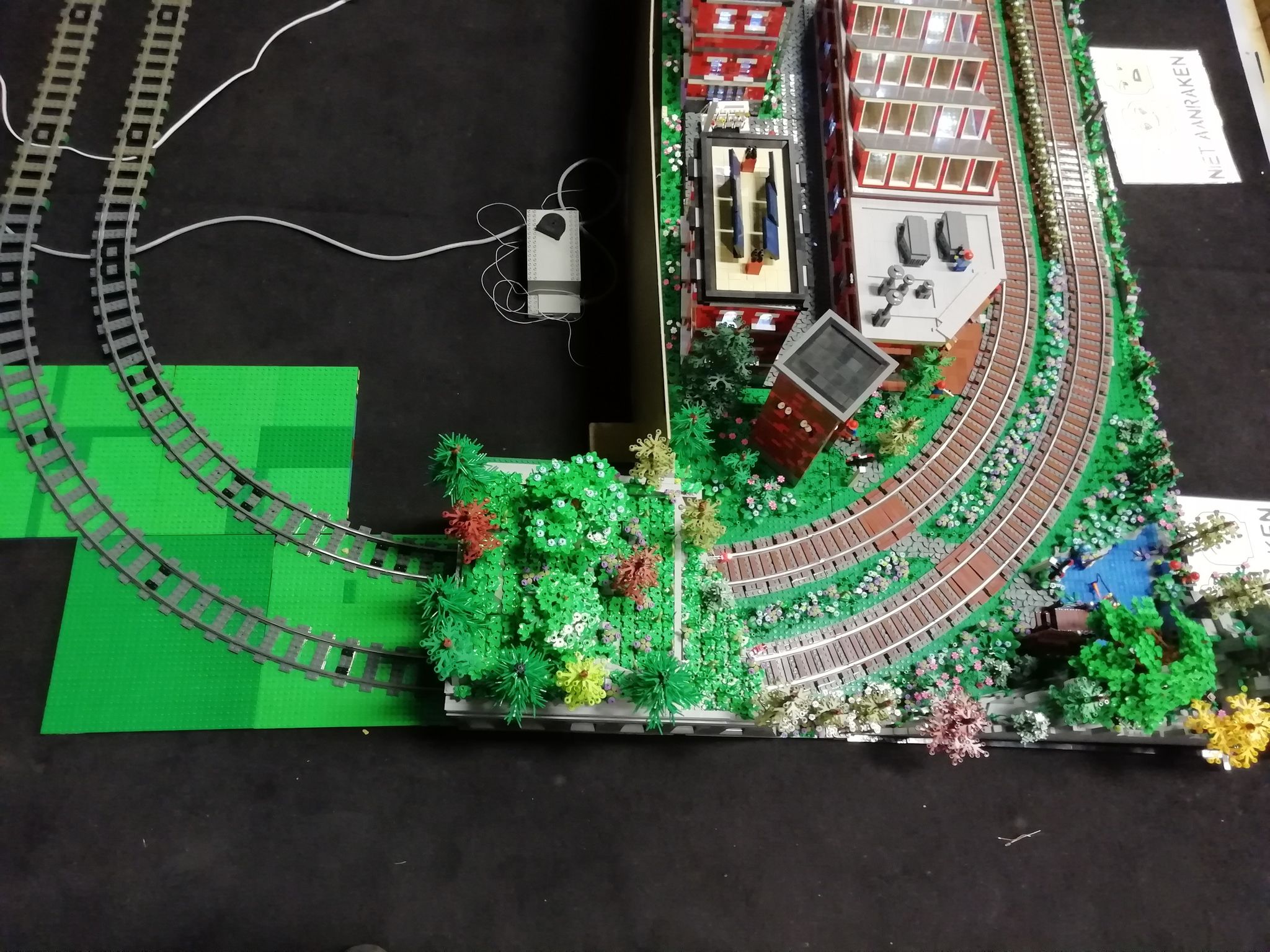 416652007_907220594448855_8469236536480774845_n.jpg