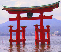 itsukushima_torii.jpg
