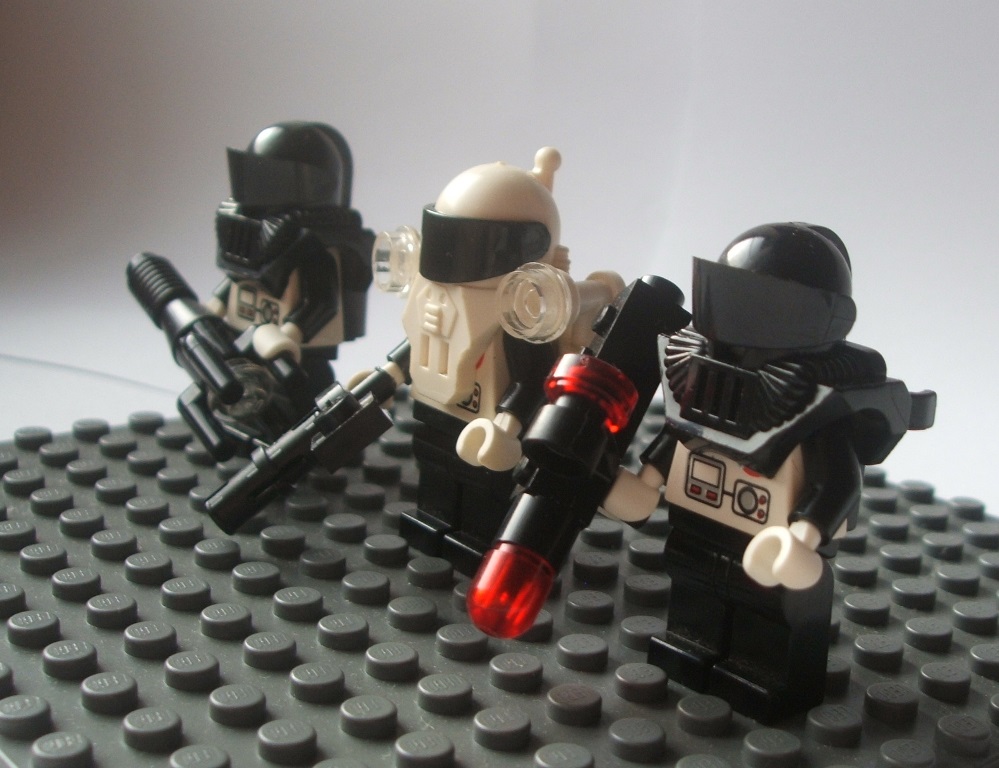 space-police-1-swat-2.jpg