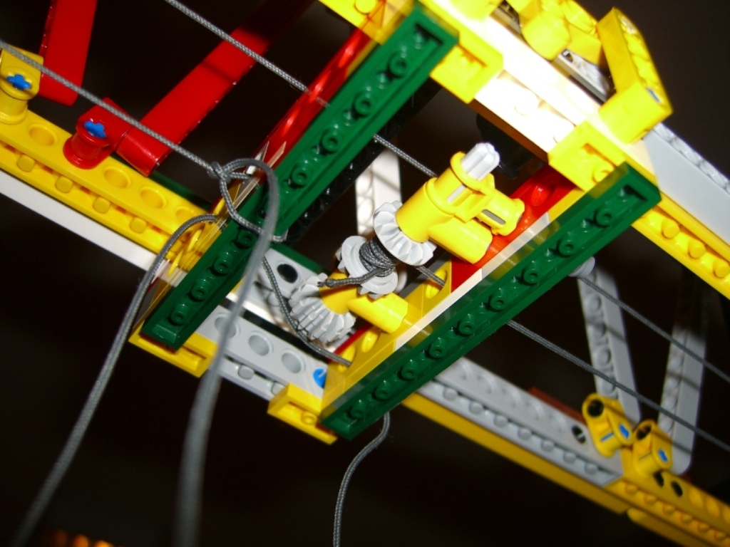tcrane012.jpg