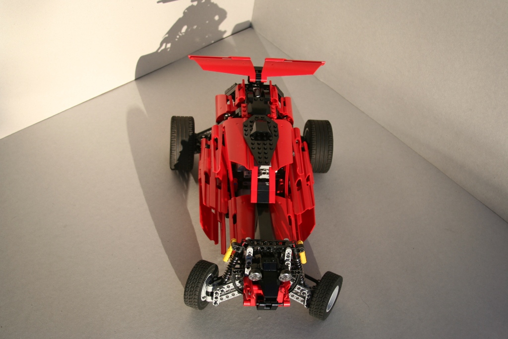xlr8r017.jpg