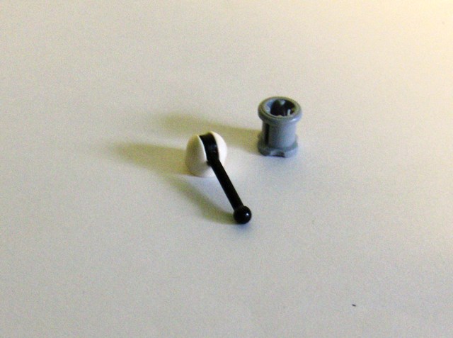 8957_extras1.jpg