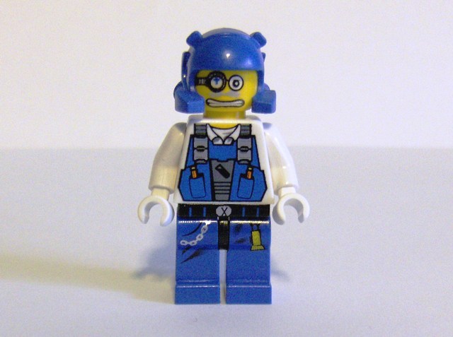 8957_minifigs22.jpg