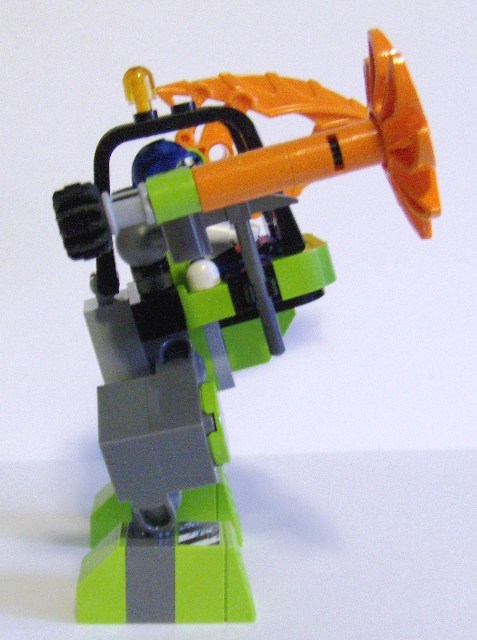 8957_model22.jpg