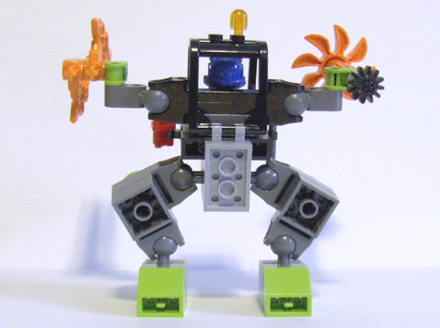 8957_model32.jpg